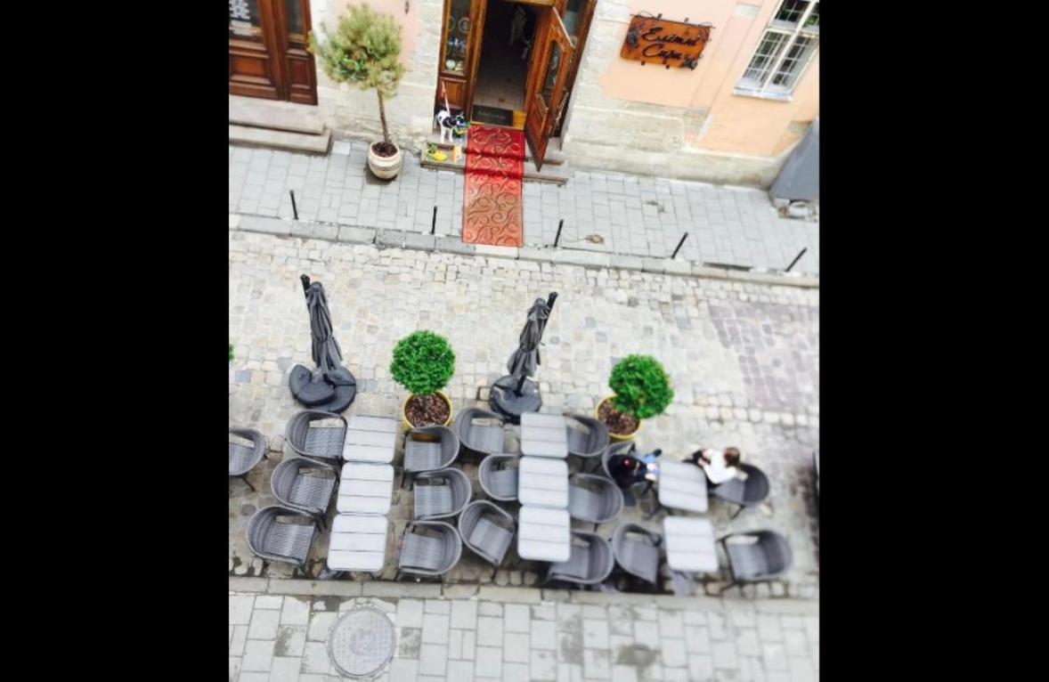 Apartment On Staroyevreyska 26 Лвив Екстериор снимка